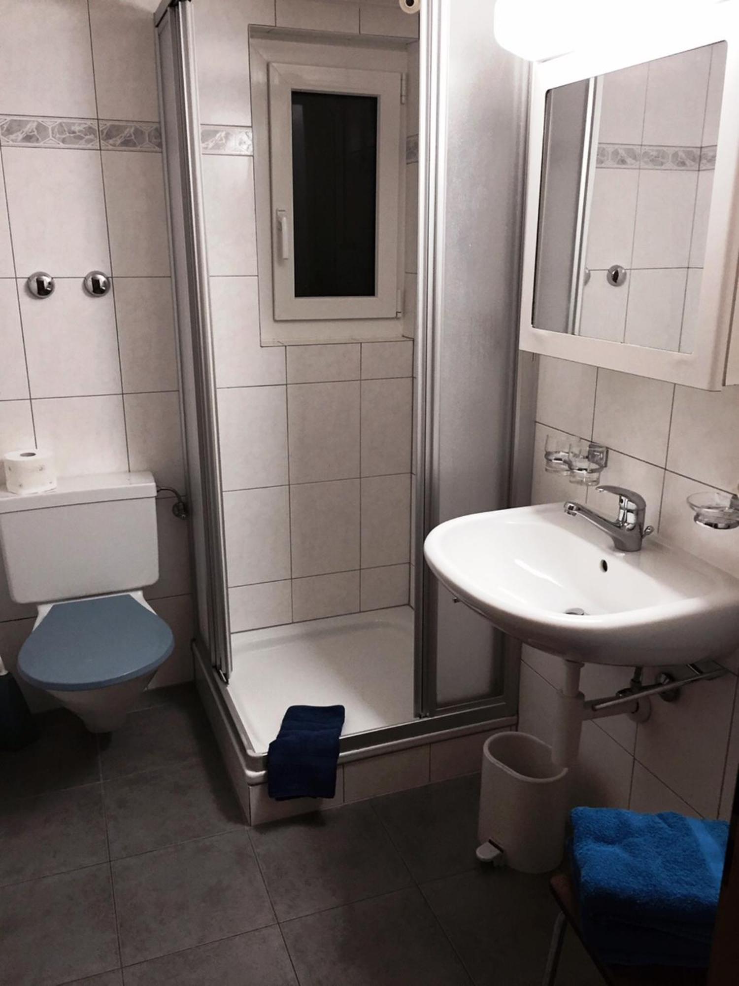 Haus Valesia Apartment Leukerbad Ruang foto